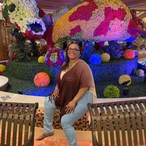 Meet your Posher, Sheila